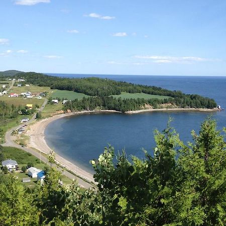 Motel De L'Anse Port-Daniel Bagian luar foto