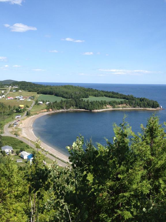 Motel De L'Anse Port-Daniel Bagian luar foto
